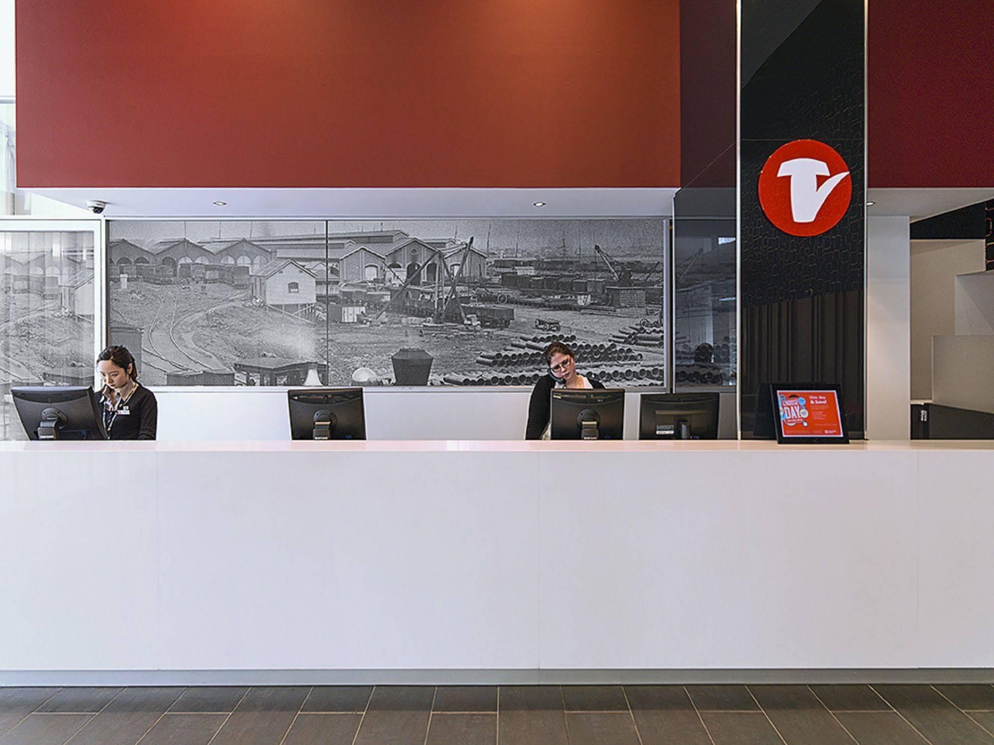 Travelodge Hotel Melbourne Docklands Extérieur photo