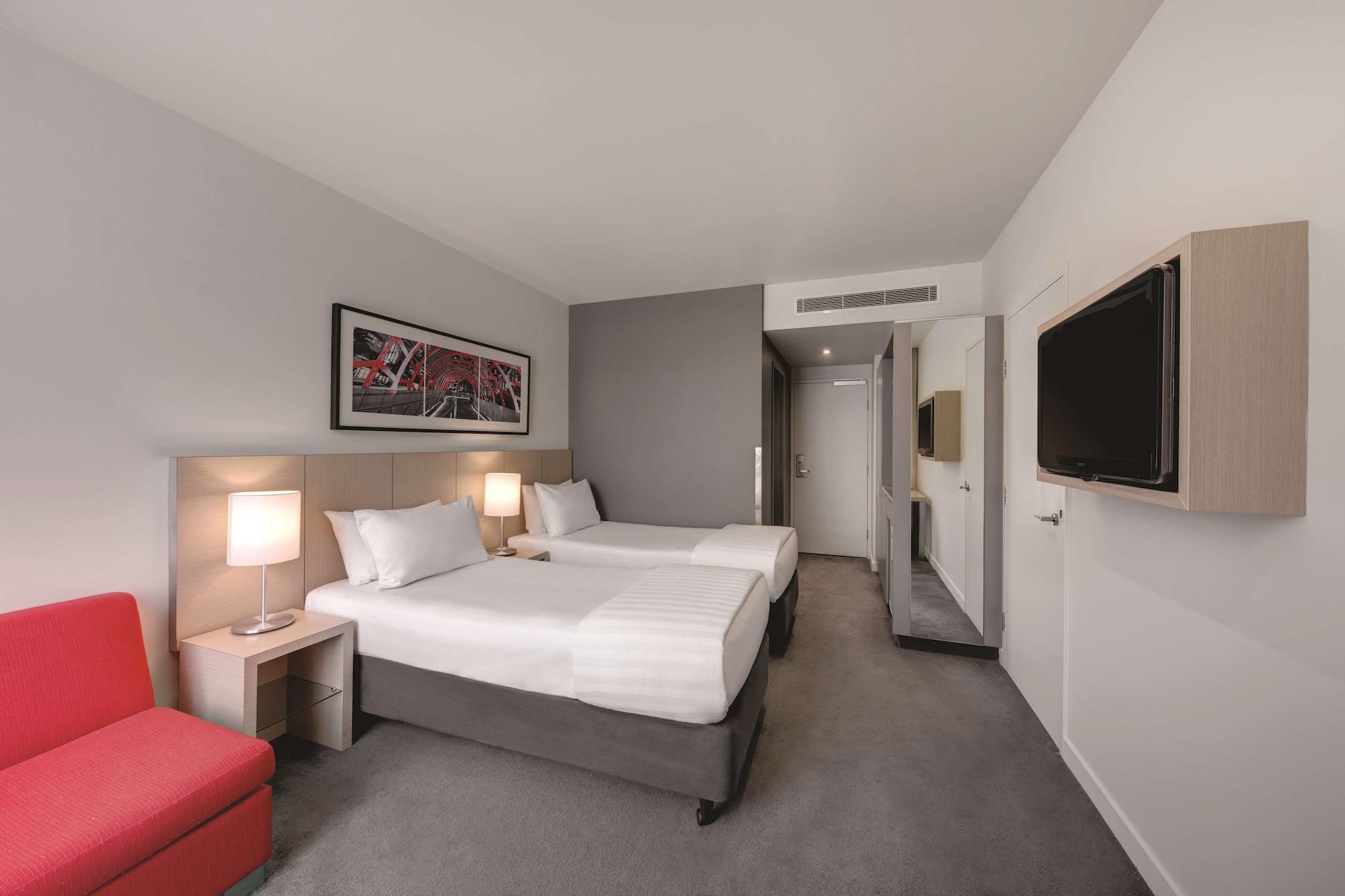 Travelodge Hotel Melbourne Docklands Extérieur photo