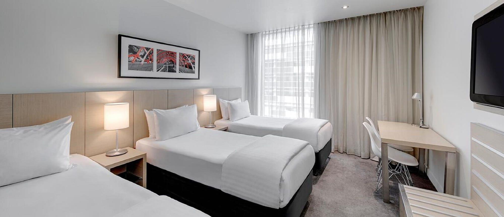 Travelodge Hotel Melbourne Docklands Extérieur photo