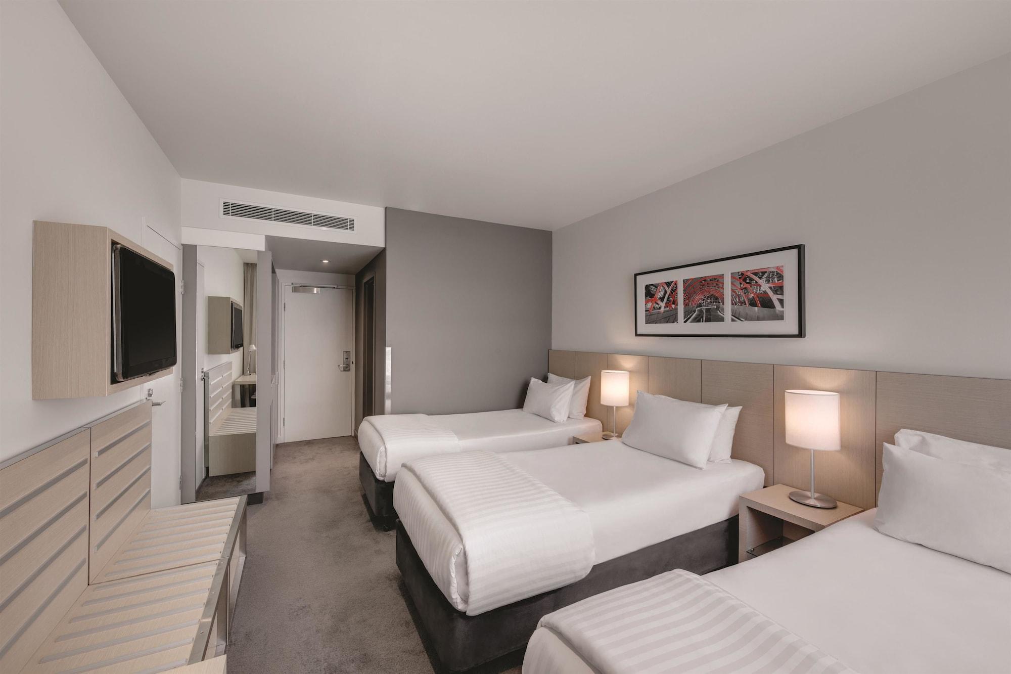 Travelodge Hotel Melbourne Docklands Extérieur photo