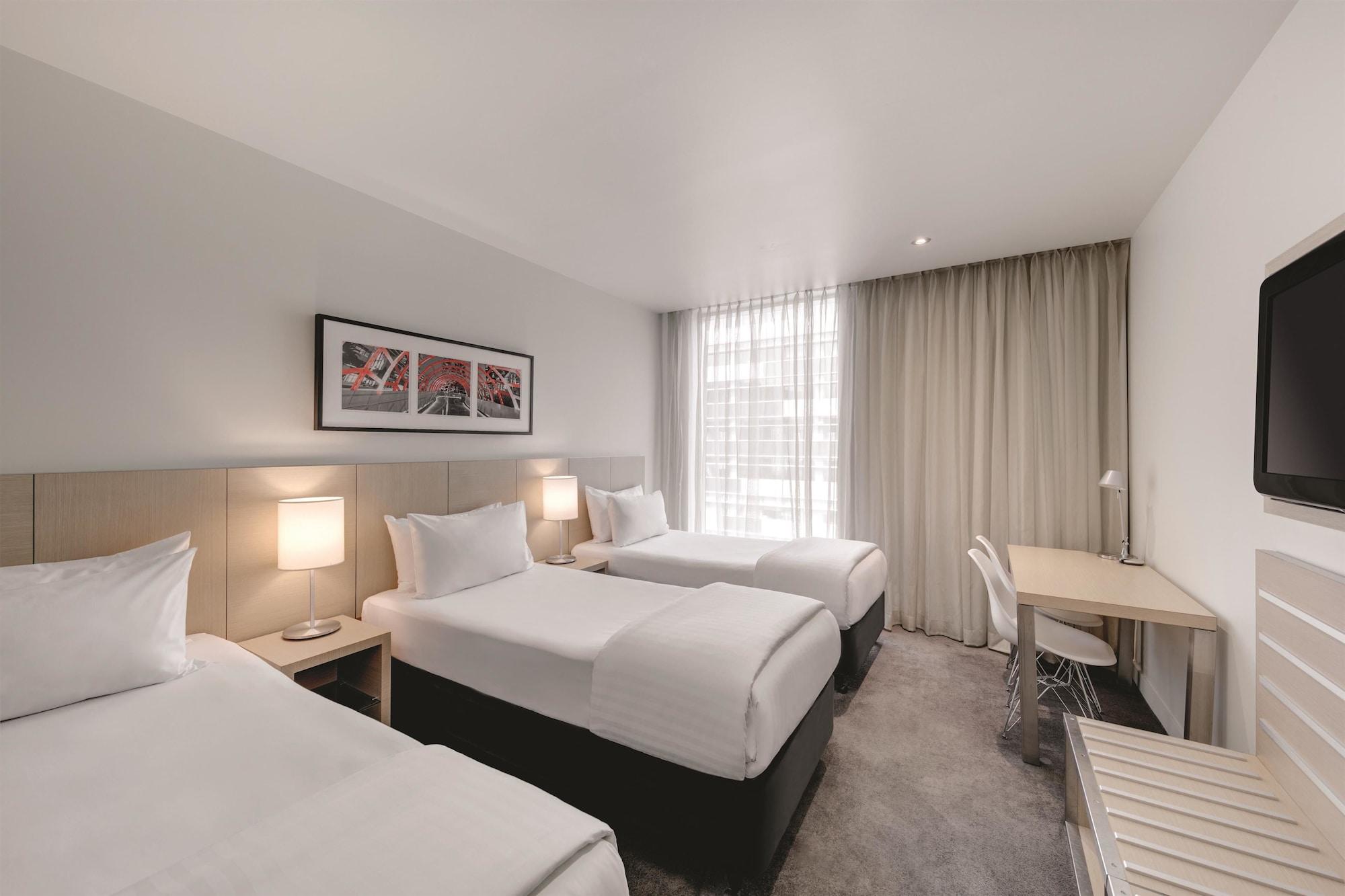 Travelodge Hotel Melbourne Docklands Extérieur photo