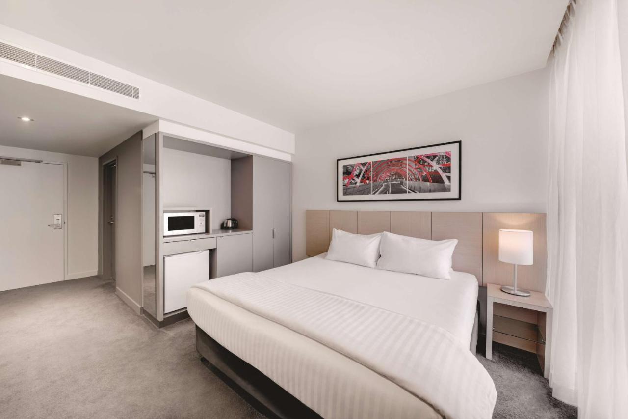 Travelodge Hotel Melbourne Docklands Extérieur photo
