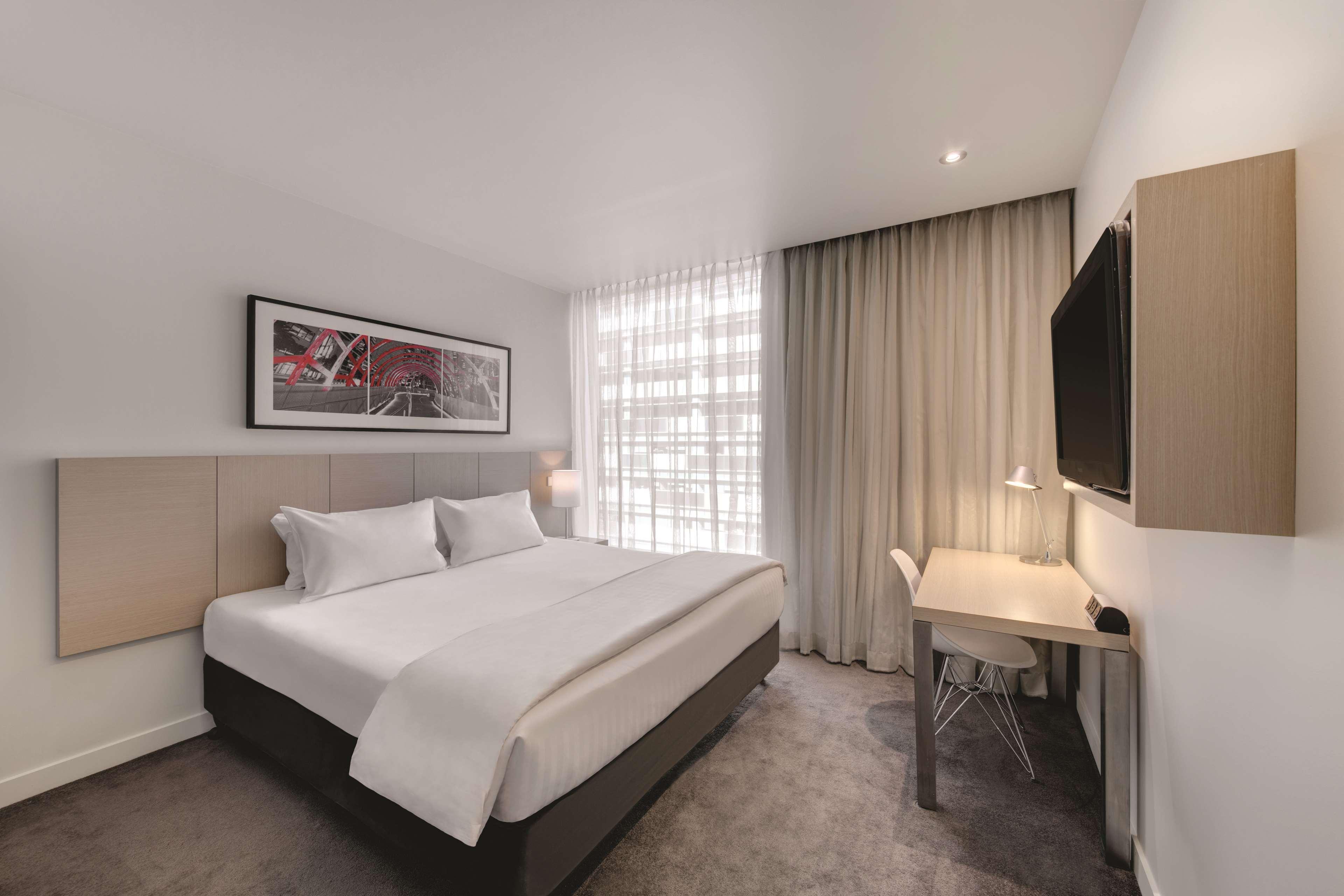 Travelodge Hotel Melbourne Docklands Extérieur photo