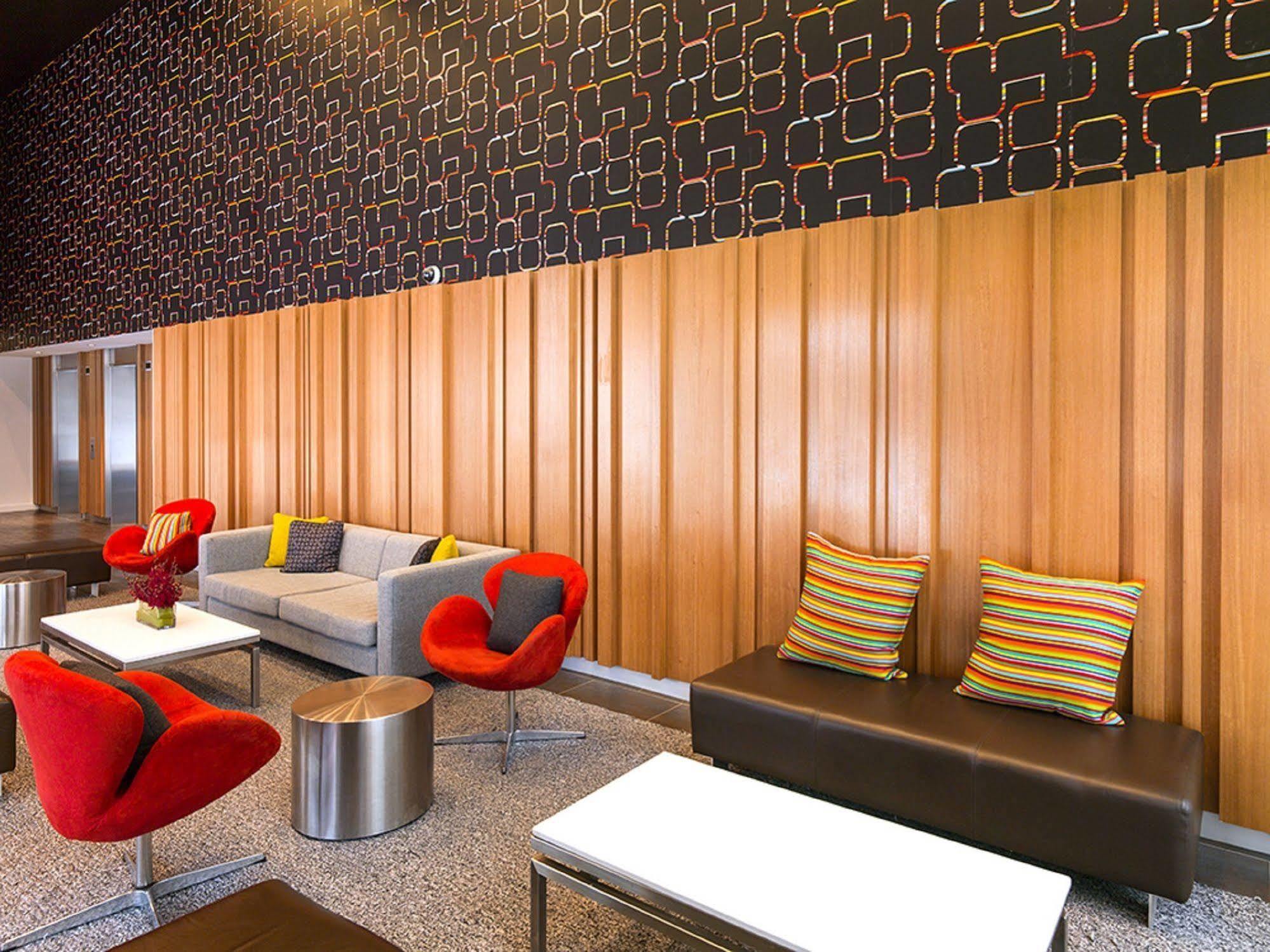 Travelodge Hotel Melbourne Docklands Extérieur photo